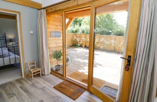 Halford Casa | Goose Lodge