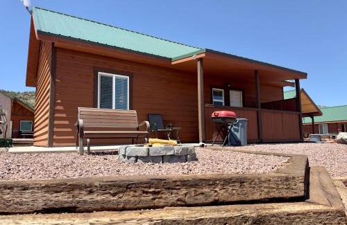 Apple Valley Cabina | Gooseberry Lodges Zion National Park Area