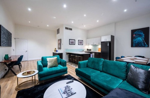 Chinatown Apartamento | Gordon's Place Entire Apartment CBD Location