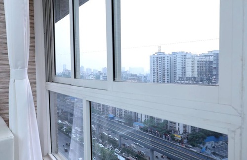 Malad East Apartamento | Goregaon Exhibition 2 BHK- Perfect Business Stay