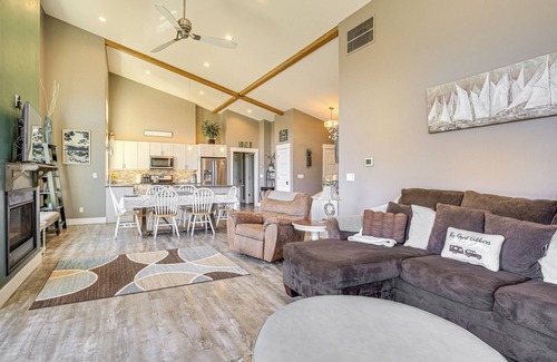 Carson Casa | ¡NUEVO! 'Gorge Retreat' Carson Home con impresionantes vistas!