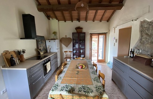 Castiglione del Lago Casa | Gorgeously restored tranquil farmhouse