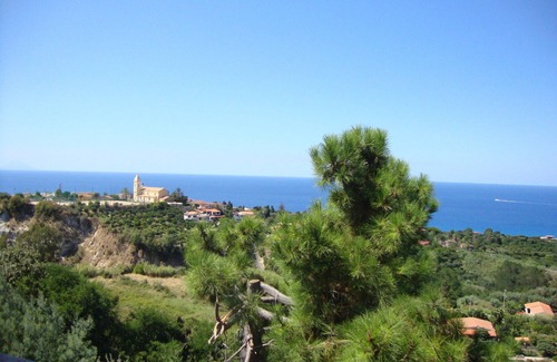 Santa Domenica Apartamento | Precioso apartamento con vistas al mar cerca de Tropea