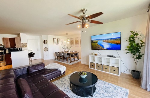 Aventura Apartamento | Gorgeous 2B/2B @ heart of Aventura WIFI/PARKING