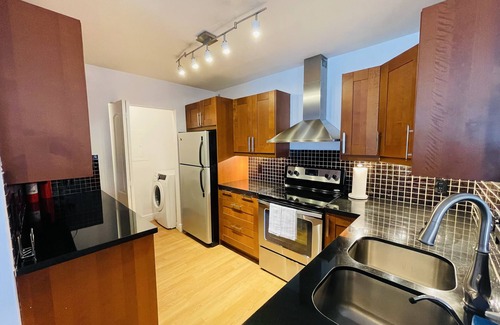 Aventura Apartamento | Gorgeous 2B/2B @ heart of Aventura WIFI/PARKING