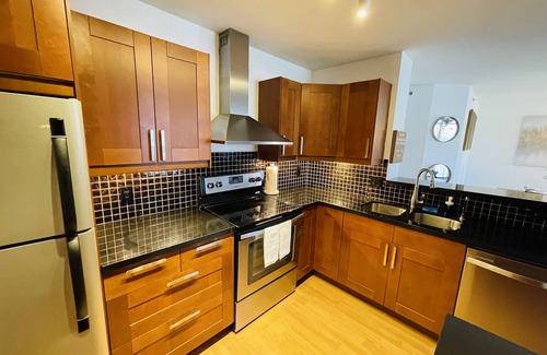 Aventura Apartamento | Gorgeous 2B/2B @ heart of Aventura WIFI/PARKING