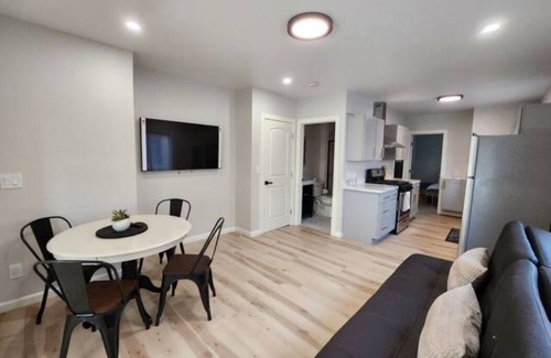 Upper Telegraph Apartamento | Gorgeous 2Bedroom - Walk to UCB