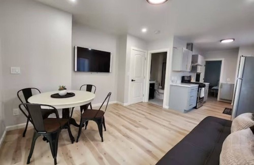Upper Telegraph Apartamento | Gorgeous 2Bedroom - Walk to UCB
