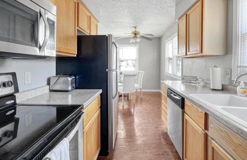 Clive Casa | Gorgeous 2br Clive Duplex Wfireplace