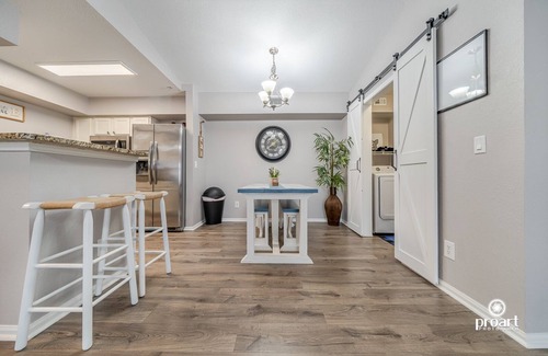 Indian Bayou Condominio | Gorgeous 3 bed 2 bath condo with pool near beach
