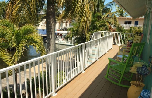 Ramrod Key Casa | Gorgeous 3 Bedroom 2 Bath Canal Front Home With Great Boating