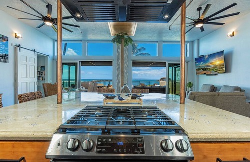 Maalaea Condominio | Gorgeous 3-Bedroom Condo in Ma'alaea With Extra Large Waterfront Lanai