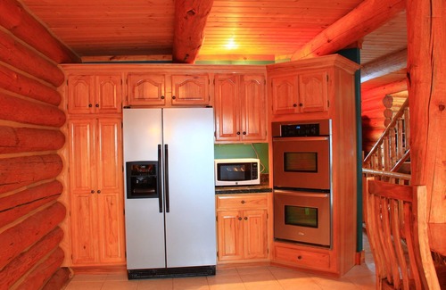 Moran Cabina | ¡Hermosa cabaña de troncos de varios niveles de 3 habitaciones con vistas grandiosas a Teton!