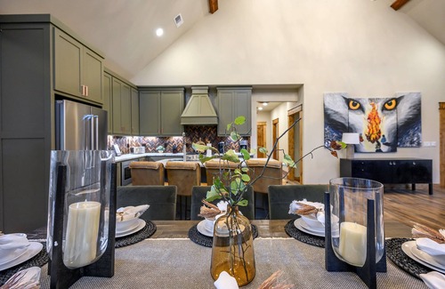 Broken Bow Casa | Gorgeous 3 story home, Inviting Bourbon Room, Poker table, Life-size chess, Pet Friendly