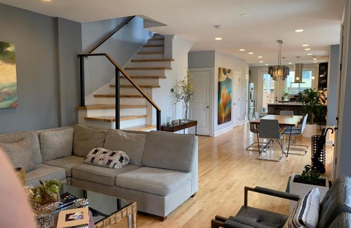 Brightwood Park Casa | Gorgeous 3BR Colonial House with a Backyard Oasis