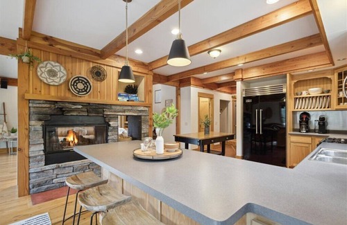 Fish Creek Casa | Gorgeous 4 bed/3ba home close to Fish Creek!