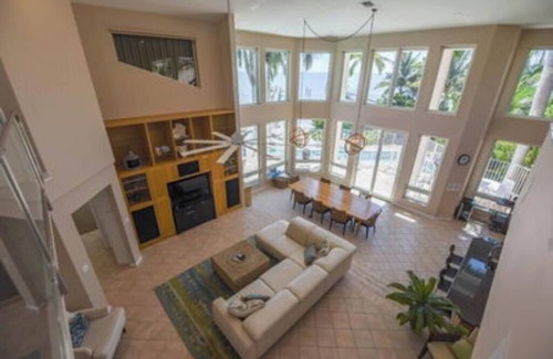 Summerland Key Casa | Gorgeous 4 Bedroom 3 Bath Open Water Pool Home with great boating