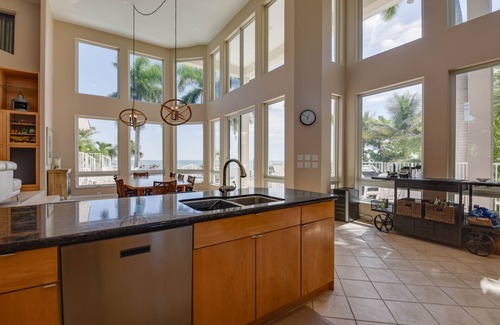 Summerland Key Casa | Gorgeous 4 Bedroom 3 Bath Open Water Pool Home with great boating