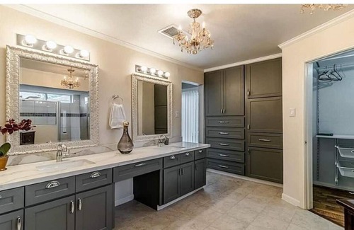 Briarforest Casa | Gorgeous 4 bedroom 2 bath home in center Houston