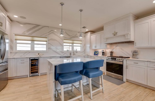 Ramrod Key Casa | Gorgeous 4 bedroom 5 bath pool home with excellent boating
