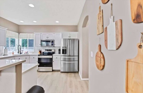 Meridian Casa | Gorgeous 4 bedroom Home in Meridian