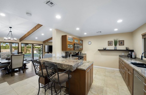 Magnesia Falls Cove Casa | Gorgeous 4BDR House in Rancho Mirage