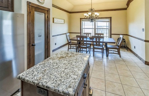 Abilene Casa | Gorgeous 4br Dakota Springs Home 3 Bedroom Home