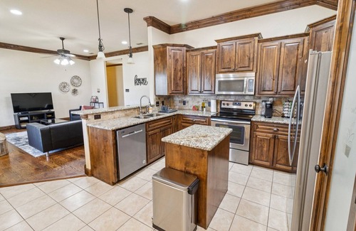 Abilene Casa | Gorgeous 4br Dakota Springs Home 3 Bedroom Home