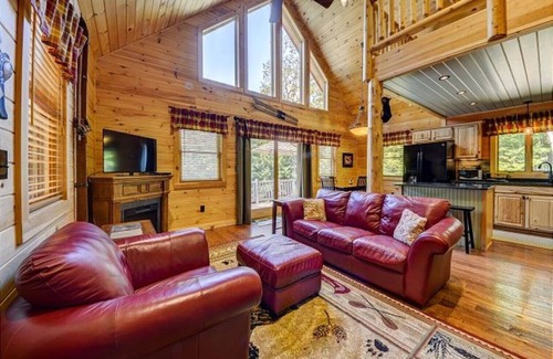 Intervale Cabina | Hermosa casa de troncos 4BR cerca de Storyland y North Conway. AC, cubierta grande, WiFi!