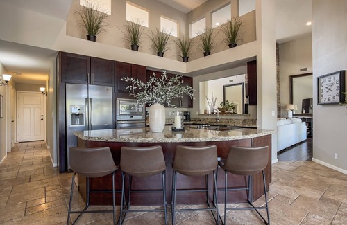 Preston Hills Casa | Precioso Oasis de 5 habitaciones - ¡Perfecto para familias!