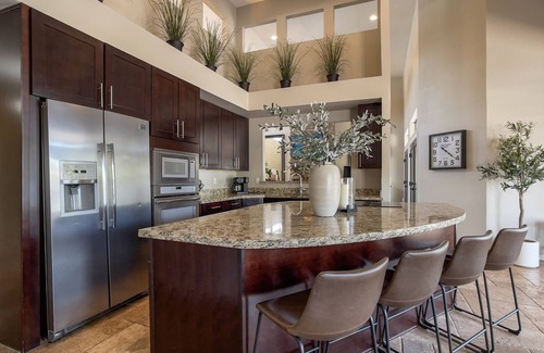 Preston Hills Casa | Precioso Oasis de 5 habitaciones - ¡Perfecto para familias!