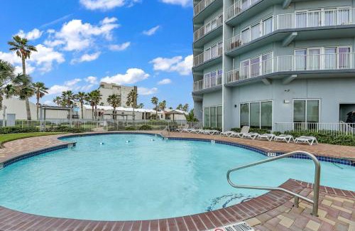 South Padre Island Apartamento | Gorgeous 9th Floor Ocean Front at Aquarius Resort