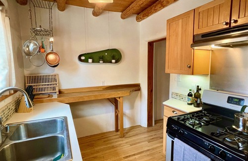 South Capitol Apartamento | Gorgeous Adobe in Desirable South Capitol