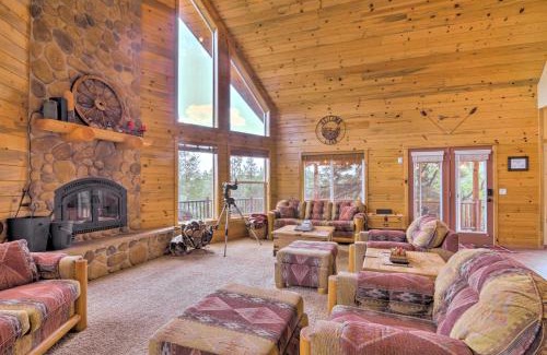 Long Valley Junction Casa | Gorgeous Alton Cabin with Deck and Mountain Views