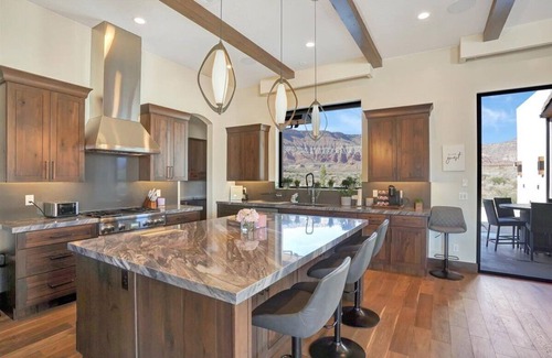 Virgin Casa | Gorgeous and modern home surrounded by Zion views