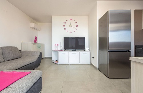 Kustici Apartamento | Precioso apartamento en Kustici,.