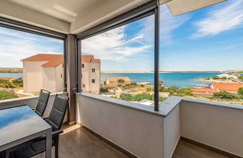 Kustici Apartamento | Precioso apartamento en Kustici,.