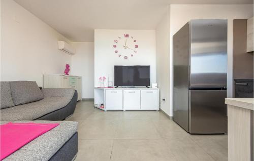 Kustici Apartamento | Gorgeous Apartment In Kustici, Novalja