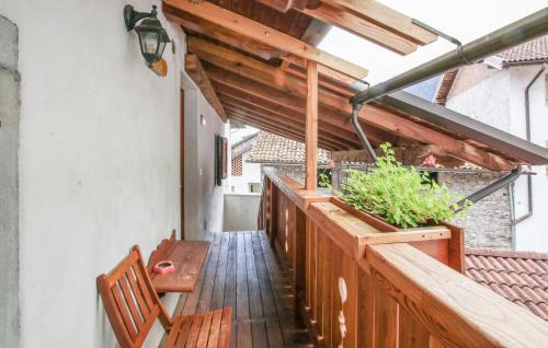 Sutrio Apartamento | Gorgeous Apartment In Loc Priola Di Sutrio