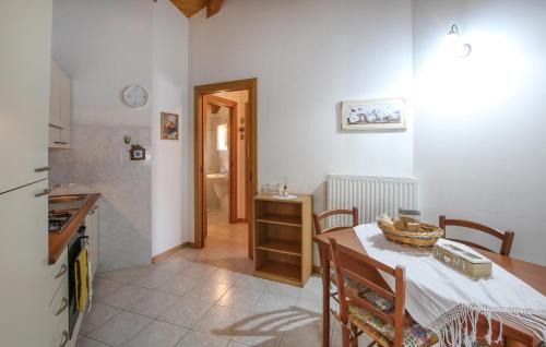 Sutrio Apartamento | Gorgeous Apartment In Loc Priola Di Sutrio