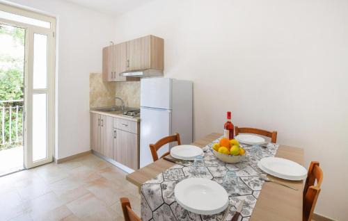 Santa Maria Apartamento | Gorgeous Apartment In Ricadi