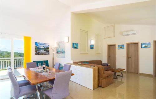 Vrboska Apartamento | Gorgeous Apartment In Vrboska