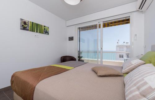Cros-de-Cagnes Apartamento | GORGEOUS APT with TERRACE, ELEVATOR, AC, FREE PARKING - Le Régis