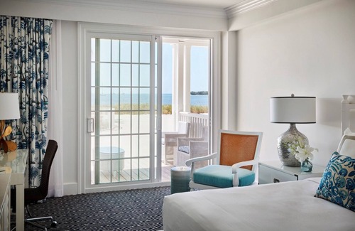 Marathon Hotel | Gorgeous Beach Front Resort | Short Drive from Iconic Seven Mile Bridge