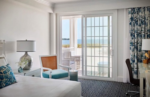 Marathon Hotel | Gorgeous Beach Front Resort | Short Drive from Iconic Seven Mile Bridge