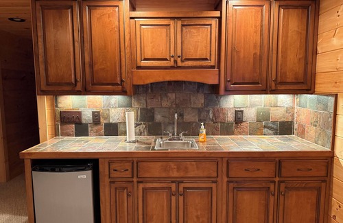Copperhill Cabina | Gorgeous Cabin Private Retreat on 15 acres