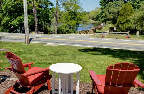 West Barnstable Casa | Gorgeous Cape Cod Mansion With Spa Near Beach