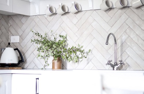 Ballarat Casa | Gorgeous central Ballarat Home - walk to everything!