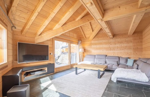 Huez-en-Oisans Chalet De Esquí | Beautiful 4 bedroom chalet, 50m Huez Express piste