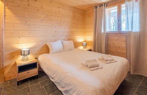 Huez-en-Oisans Chalet De Esquí | Beautiful 4 bedroom chalet, 50m Huez Express piste